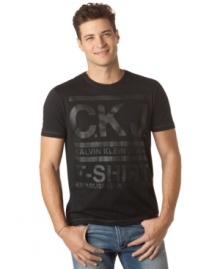 Bold style. The classic black on black of this Calvin Klein t-shirt gives it a monolithic look.