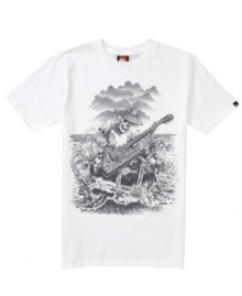 Don't leave him stranded. Throw him a rope to stellar casual style with this graphic t-shirt from Quiksilver.