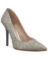 Sparkle on. GUESS' Neodany pumps are pointed and covered in glitter--perfect for your special night out.