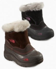 Superior Heatseeker™ insulation and a flexible, toddler-friendly construction deliver warmth and waterproof protection from winter weather with these adorable Greenland pull-on boots from The North Face.