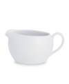 Full of possibilities, this ultra-versatile gravy boat from Noritake's collection of Colorwave white dinnerware is crafted of hardy stoneware with a half glossy, half matte finish in pure white. Mix it in with any of the Colorwave dinnerware shades.