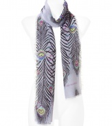 Stylish scarf in a pink and lavender cashmere and silk blend - Particularly fine, pleasant quality - Fashionable multi-colored print, typical of Matthew Williamson - Protection from the cold AND a style accessory - Wear this scarf with simply everything in your wardrobe, from a chic pantsuit to a biker jacket and jeans