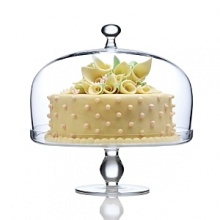 Let them eat cake! Your confectionery creation takes center stage with this classically designed Luigi Bormioli cake plate and dome, rendered in clear, brilliant glass.