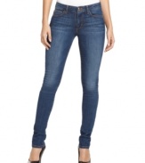 Go for a sleek, chic silhouette with Joe's Jeans in a skinny style that's perfect for everyday casual!