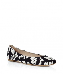 Make a stylish impact while staying comfortable with these chic flats from Diane von Furstenberg -Round toe, all-over floral print, flat leather sole - Pair with cropped pants and a blouse, or a full skirt