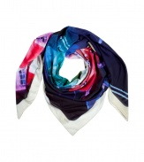 Luxurious shawl made ​.​.of fine cotton - Pleasant, delicate quality - Signature fashion-forward style from Londons cult label, Paul Smith - Colorful photo print with bold, white border - Perfect accessory to upgrade for anything in your wardrobe, including simple tee shirts, trench coats and biker jackets