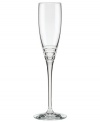 Three sharp lines juxtapose the fluid elegance of this flute from the Percival Place crystal stemware collection for a look of brilliant sophistication by kate spade new york.