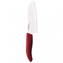 The ceramic edge in Kyocera's Santoku knife offers superior edge retention, holding its edge at least 10 times longer than other professional cutlery, including high carbon steel. Lightweight and razor sharp, it provides incredibly thin and straight slices.