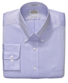 This classic never-iron dress shirt from Eagle will have no problem fitting right into your on-the-job wardrobe.