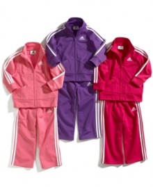 Simple lines makes for a classic adidas look, the perfect style for to keep her warm during playtime.