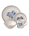 Pfaltzgraff celebrates 200 years of quality craftsmanship with the classic Yorktowne dinnerware pattern. A hand-applied floral motif and old-world glaze evokes original Pfaltzgraff ceramics in dishwasher- and microwave-safe stoneware.