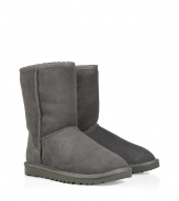 A true original and casually stylish go-to from Ugg, the classic grey short boot is a perennial must - Crafted from twin-faced sheepskin and featuring exposed seams, reinforced heel, traction outsole and signature Ugg label - Fleece-lined for superior warmth and comfort - Shorter, mid-calf height ideal for wearing under or over pants - Truly versatile, perfect for pairing with everything from skinny jeans to yoga pants to miniskirts