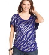 Leave a lasting impression with Eyeshadow's short sleeve plus size top, featuring a sequin-print front and cutout back.