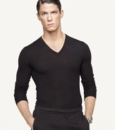 Tailored from luxurious jersey-knit cashmere yarns in a slim, streamlined silhouette, a handsome V-neck sweater is the epitome of modern polish.