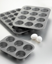 Pop 'em out of the molds and into your mouth with this 6-cup muffin pan! Features include nonstick interiors and exteriors for easy cleaning, no-hassle food release and optimum baking performance. Reinforced nonstick surface also offers long-lasting durability. Constructed of aluminized steel to resist rusting. Rolled edges are reinforced with tinned steel wire for added strength. Oven safe to 450 degrees. Lifetime warranty. Model BW5006.