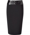 Stylish skirt of fine black wool stretch - Elegant leather waistband - Typical pencil cut, slim and knee length - The eye-catcher: the decorative double buckle belt - A hit for work and parties - Pair with a white shirt or chiffon top - as well as pumps, booties or sandals