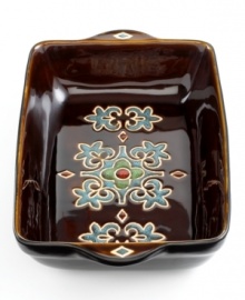 Exotic styling and ultra-durable stoneware give this Medallion Reactive rectangular baker a cool, sophisticated edge when it comes to cooking and serving a meal.