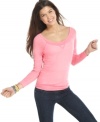 A touch of linen gives this beautifully fitted casual top by Energie its charm. Wear with jeans or a cute skirt!