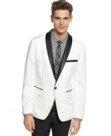 Seeking out a sharp new jacket? Mission accomplished with this shawl lapel blazer from American Rag.