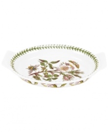 More than pretty, this au gratin dish transitions brilliantly from oven to table and has everything you love – colorful blooms, triple-leaf accents – about Portmeirion's Botanic Garden dinnerware.