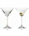 A bowl shaped to enhance the flavor of your favorite liquor gives Riedel martini glasses an edge on taste in addition to style. Shaken or stirred, the Vinum collection achieves cocktail perfection in machine-blown lead crystal.