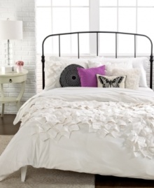 Shape your perfect space with this Sculpted Mums duvet cover set, showcasing beautiful textured flowers on a polished background for a fashion-forward look. Add bursts of color with an assortment of smart decorative pillows.