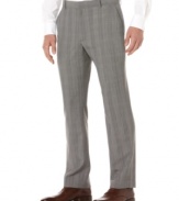 With a slim fit and a classic plaid pattern, these Perry Ellis dress pants are flattering and fashionable.