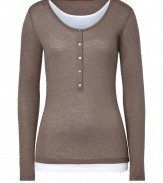 An essential basic in super soft cotton-cashmere, Majestics double layer henley is a must for your layered looks - Scooped neckline, button closures, long sleeves - Classic slim fit - Pair with favorite skinnies and chunky biker boots