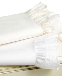 Lauren by Ralph Lauren brings a fresh look to your bed with these Lauren Lace pillowcases, featuring pure 230-thread count cotton percale and classic lace trim. Choose from two neutral tones.