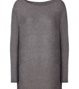 An essential basic in super soft jersey-cashmere, Majestics heather grey dolman sleeve top is a must for your layered looks - Rounded neckline, long dolman sleeves - Easy straight fit - Pair with favorite skinnies and chunky biker boots