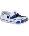 All hands on deck! He'll be the head honcho in these commanding Captain Rex themed shoes from Stride Rite.