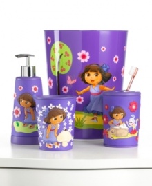 Go explorin'! Dora the Explorer is your go-to gal for a fun bath time with this Dora Picnic wastebasket. Features a cheerful Dora surrounded by fresh flowers and bright hues your kids will go crazy for.