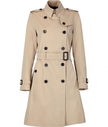 With heritage detailing reflecting the original Burberry trench coat, this long cotton gabardine version from Burberry London counts as an iconic, multi-season investment - Classic collar with hook closure, set-in long sleeves with belted cuffs, epaulettes, gun flap, double-breasted button-down front, belted waist, rain shield - Fitted silhouette - Pair with slim trousers or jeans and a cashmere pullover