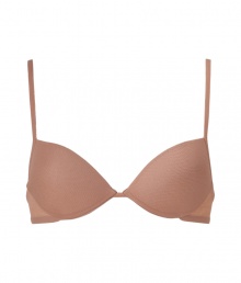 Feel sexy and confident in this d?colletage-enhancing bra from La Perla - Underwire, padded cups, adjustable straps, back hook and eye closure- Pair with matching panties