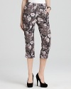 Slip into these Ella Moss floral-printed pants for a straight-from-the-runway look.