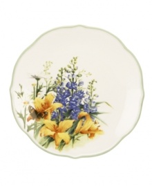 Garden party. These Floral Meadow Daylily dinner plates bring eternal spring with a bouquet of white, orange and blue rooted in resilient everyday porcelain. A scalloped edge adds to the charm of the graceful mix-and-match Lenox collection. Qualifies for Rebate