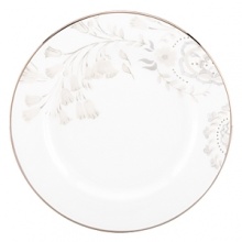 Paisley Bloom brings Marchesa's signature beaded accents to life on a tailored white bone dinnerware body. Silver mica and platinum decorate the rim for added appeal. The unique artistry of paisley and florals create a graceful tabletop collection that is romantic and refined, perfect for every dinner party.