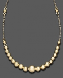 A versatile necklace that accents all kinds of styles, in 14k gold. Approximate length: 18 inches + 2-1/2-inch extender. Approximate drop: 1-1/2 inches.