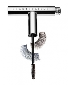 An innovative mascara with lengthening and separating effects that provide a natural result. The non-clumping formula reveals richer, more intense lashes with a luminous finish. Contains Rosewater and rose essential oil for their antibacterial and moisturizing effects and beeswax to strengthen lashes.