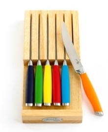 Spice up your favorite meats with steak knives in bold Fiesta colors. Easy-grip rubber handles and serrated blades make slicing and dicing a cinch. With a matching in-drawer block, this set is a bright idea for the kitchen, too.