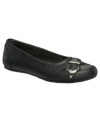 Fashion that doesn't fall flat, these Jovie flats from Jessica Simpson will pair perfectly with her entire wardrobe.