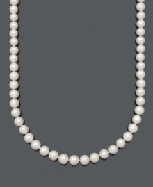 Indulge in the everlasting elegance of pearls. This beautiful Belle de Mer necklace features AA cultured freshwater pearls (10-11 mm) with a 14k gold clasp. Approximate length: 20 inches.