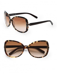 These glamorous, acetate frames feature chic, metal logo end pieces. Available in vintage tortoise-coconut with brown gradient lens, navy with blue gradient lens or beige-tortoise with brown gradient lens. Metal logo end piecesUV 399Imported