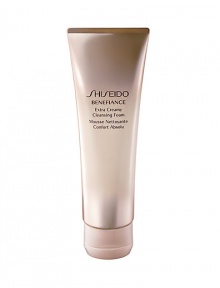 A rich foaming cleanser that gently removes impurities and excess surface cells which may contribute to signs of aging, without stripping the skin of its essential moisture. Foams instantly into a delicate, creamy lather to make the skin feel exceptionally smooth and moist. Newly reformulated, ShiseidoBenefiance WrinkleResist24 targets every step of wrinkle formation for youthful looking skin that can resist signs of aging.