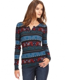 A paisley print adds pops of color to this Lucky Brand Jeans thermal top -- a stylish spin on a wardrobe staple!