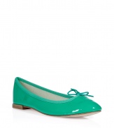 Stylish ballet flats in fine, supple patent leather - An elegant classic from cult French footwear label Repetto - Vibrant in mint green - Grosgrain trim and bow detail - Round toe and 0.5 wooden heel - Chic and ultra-versatile, a must in any wardrobe - Pair with everything from skinny jeans and cropped chinos to summer dresses and pleated skirts