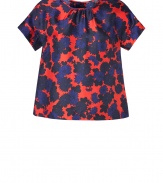 Take this seasons penchant for prints into your workwear wardrobe with Marc by Marc Jacobs floral print silk top, a sweet feminine staple packed with pairing possibilities - Gathered rounded neckline, dolman short sleeves, stitched cuffs, button-down back - Easy draped fit - Team with tailored trousers and pumps, or pencil skirts and high-heeled ankle boots