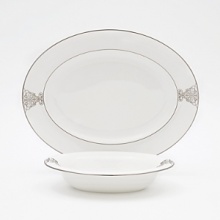 Vera Wang, in collaboration with Wedgwood, has designed a tableware collection full of understated elegance, classic beauty that embraces the ultra chic, sophisticated style that Vera is known for. Imperial Scroll features a graceful platinum scroll adornment that brings to mind ancient royal artwork.