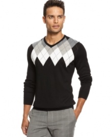 The one time Dead Beat is a good thing. Part argyle, part solid, this long sleeve sweater from INC International Concepts is versatile enough to go with all of your casual wear.