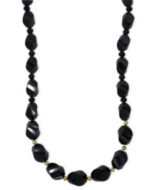 Make a statement. Alternating onyx (317 ct. t.w.) and gold beads create a striking look on this chunky EFFY Collection necklace. Set in 14k gold. Approximate length: 19 inches.